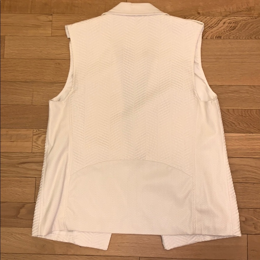 Endless Rose Moto Vest - Picture 2 of 4